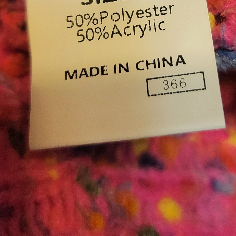 ROUNDTABLE INJ. - Comfy Soft Pink Confetti Sweater - Picture 6 of 7